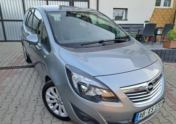 Opel Meriva cena 24800 przebieg: 173500, rok produkcji 2011 z Jarocin małe 232